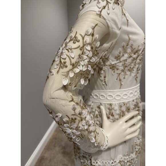 Polagram Elegant Lace Overlay Gold Embroidered Dress Size Small White Long - Picture 8 of 9